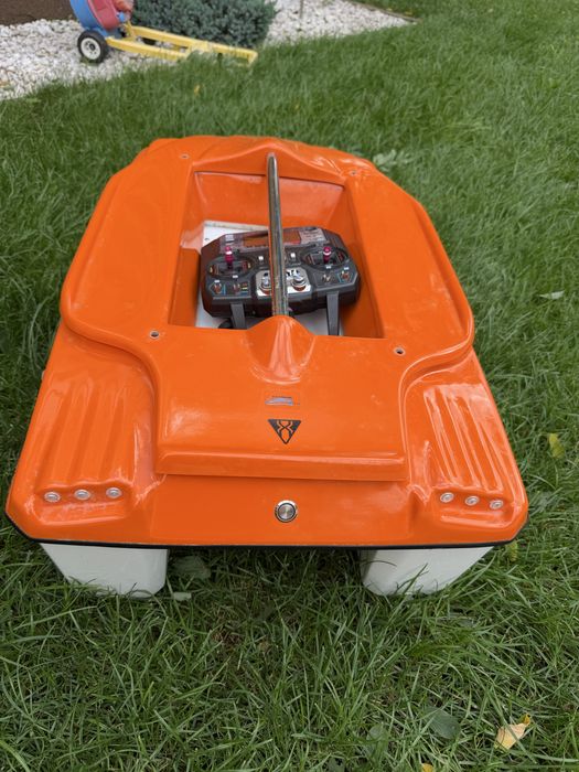 Łódka zanętowa Hybrid Boat Titan XL