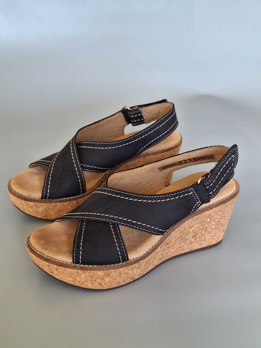 Босоніжки Clarks жіночі шкіряні  36 /23 см сандали женские взуття жіноче босоножки сандалі