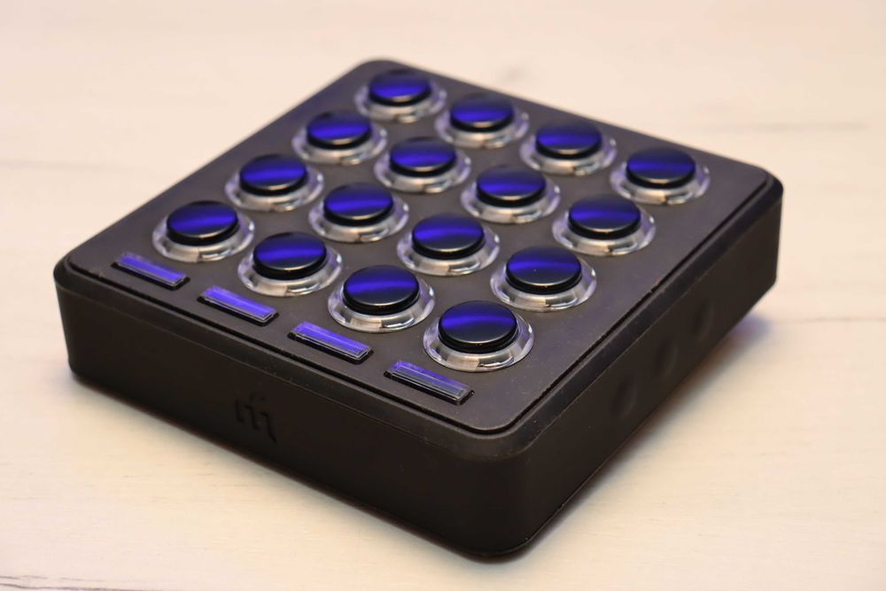 DJ Techtools MIDI FIGHTER 3D BLACK kontroler