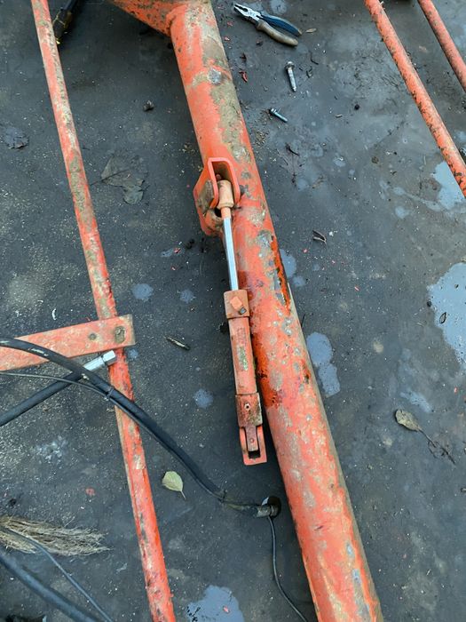 Kuhn 4410 czesci ramie