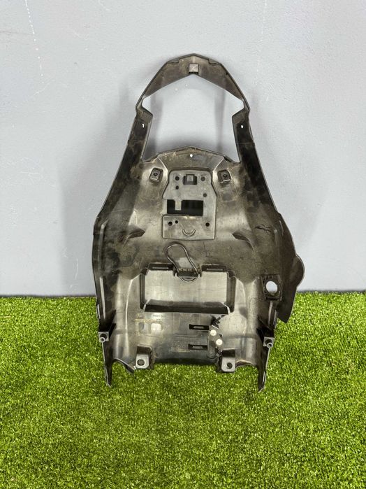 Kawasaki Z 900 Задній бризковик задній пластик 35023-0474 пластик підрамника