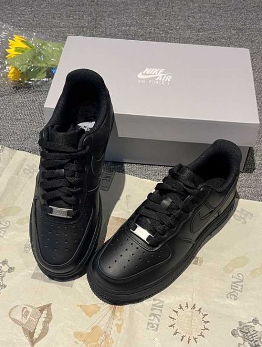 Buty sportowe Nike Air Force 1 Triple Black R.46