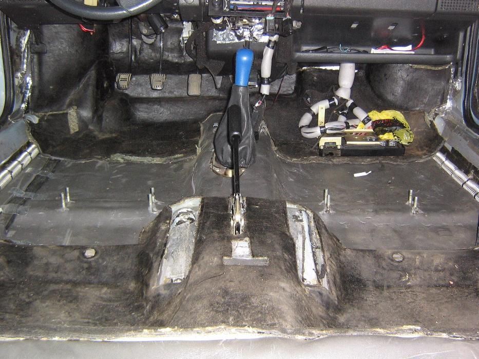 автомобіль  21099 чемпіон автозвуку