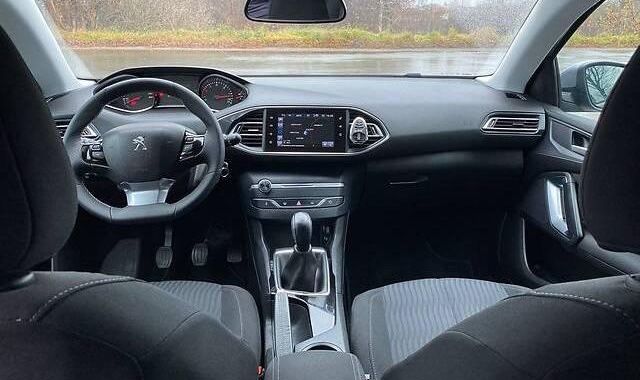 Оренда авто 2017 року, розхід 4-5 літрів дизеля