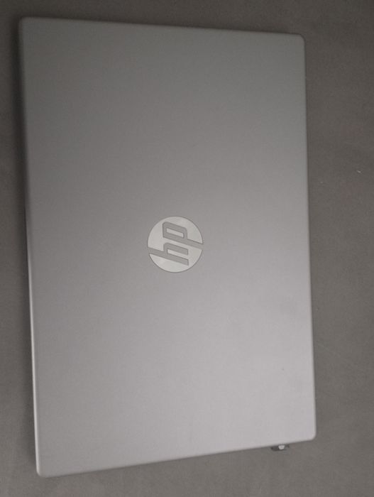 Ноутбук HP 240 G10 TURBO SILVER