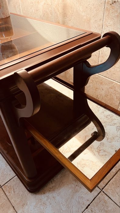 Carrinho de chá e bar em cerejeira.