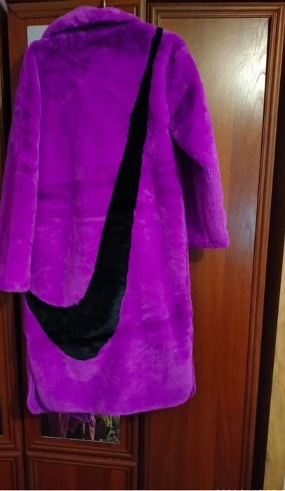 Шуба довга Nike sportswear