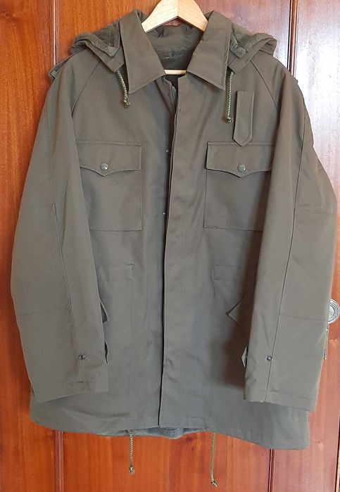 Casaco Anorak Sobretudo Impermeável NOVO