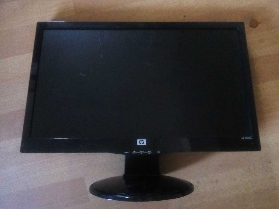 HP Monitor with broken screen for parts recovery64283892529409120