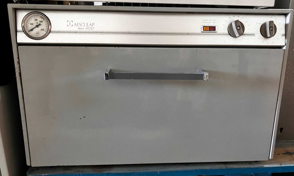 Equipamento Estomatologia 4