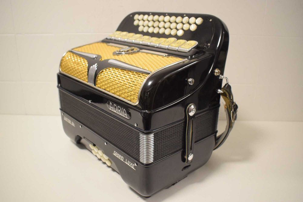 Concertina Adria Diaton IVA 4 voz.  Do