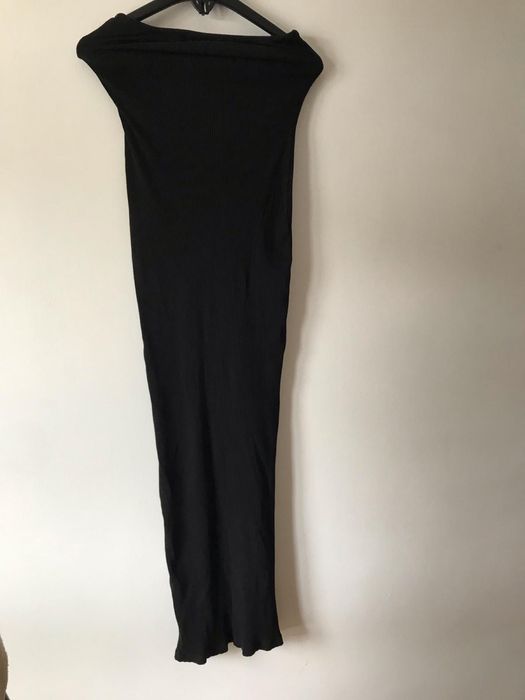 Vestido longo ,justo ,tomara que caia preto,fenda atrás