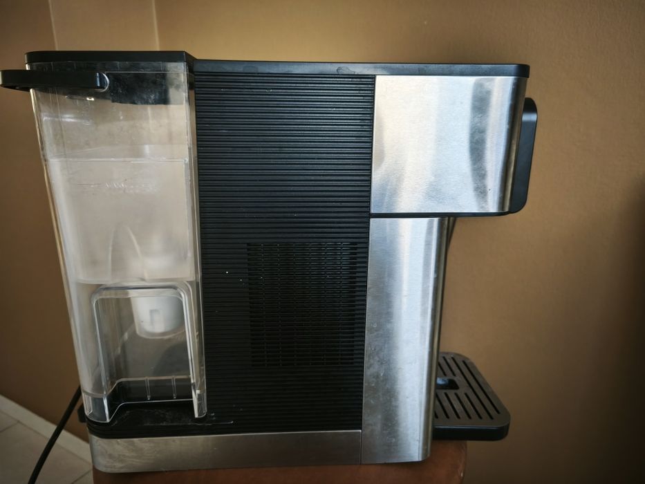 Dystrybutor wody Phiips