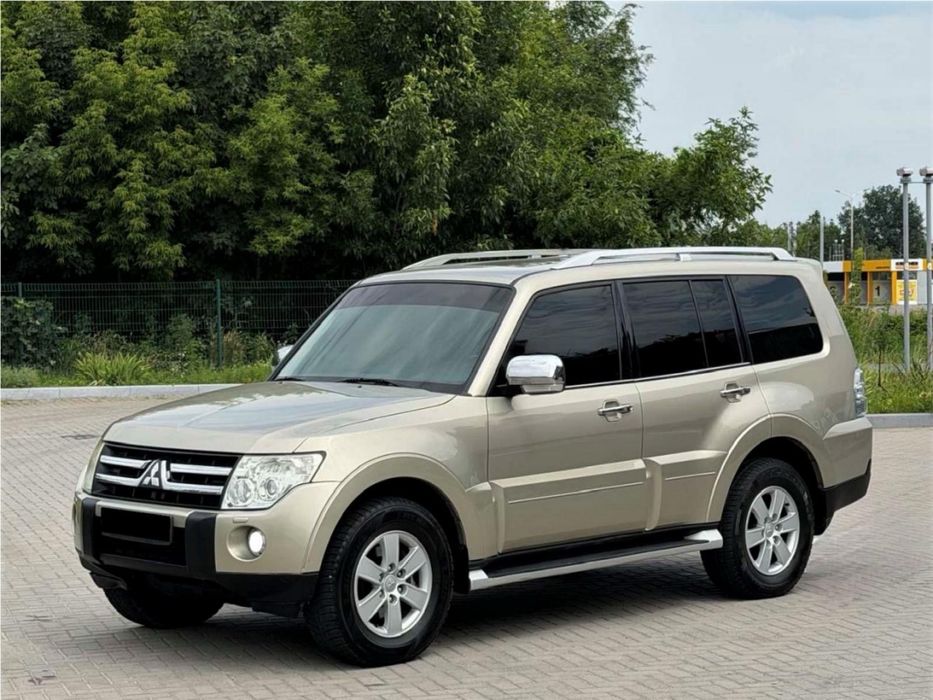 Mitsubishi Pajero, 2009