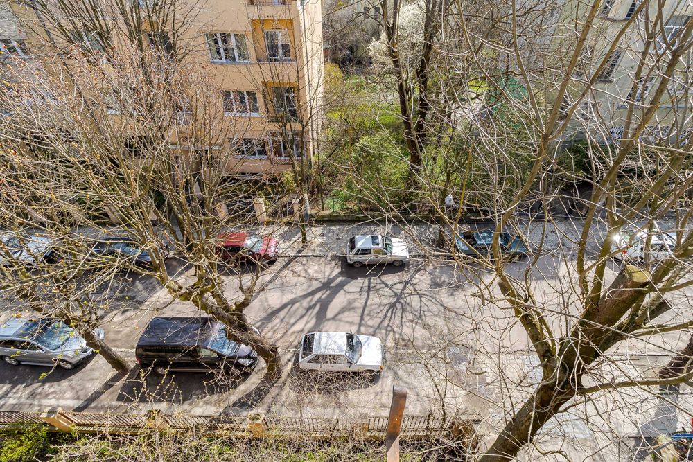 4-кімнатна квартира на продаж у Львові біля центру