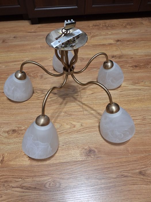 Żyrandol piecioramienny