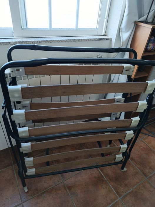 Divã cama desmontável