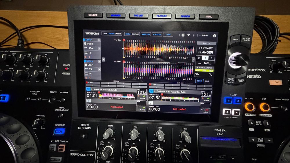 Alphatheta XDJ-AZ + Decksaver + Flight Case