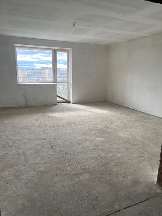 Продаж 2кім квартири 98кв.м з  мансардою 98кв.м/ м.Коломия