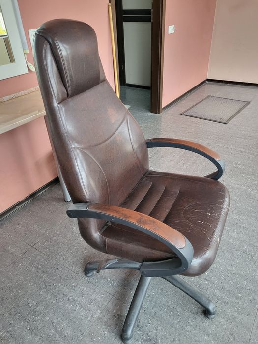 Продам парикмахерское оборудование