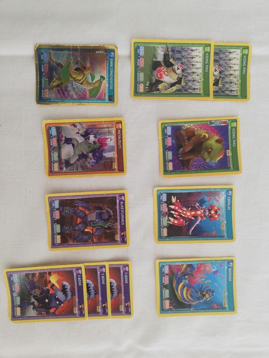 Cromos Invizimals - Batalha dos Caçadores