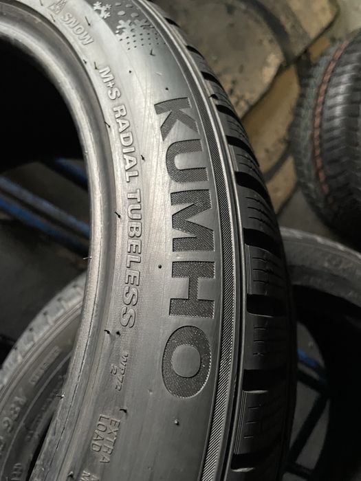 Шини 245/40/19 - 2шт Kumho WinterCraft WP72 зима