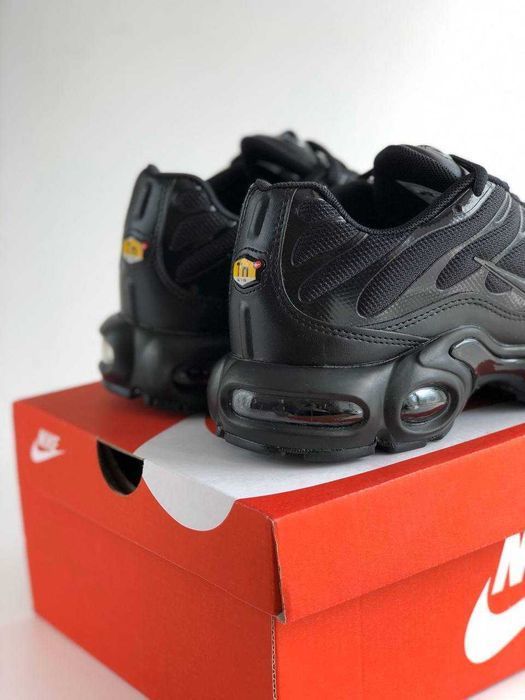 Мужские кроссовки Nike Air Max Tn Plus black V3. Размеры 39-45