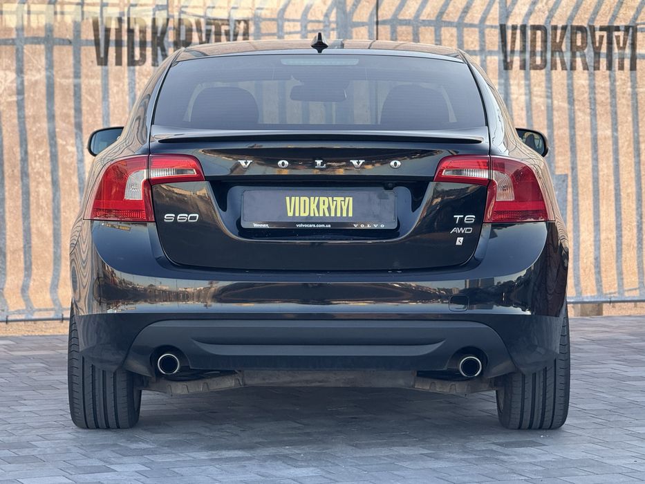 Volvo S60, 2011 року, 3.0 бензин, автомат, повний привід