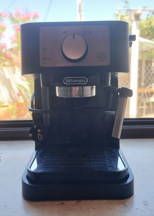 Máquina de Café Delonghi