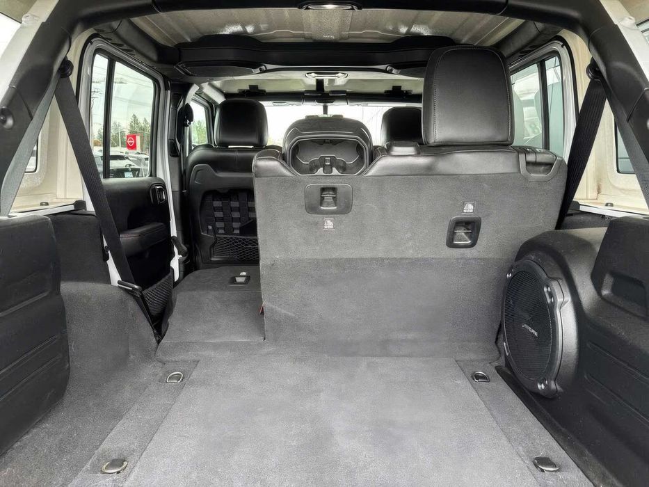 Jeep Wrangler Unlimited      2021