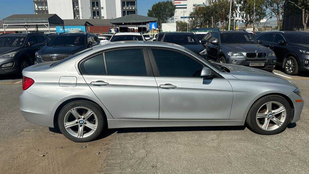 BMW 320d F30 2015 • Дизель, автомат, люк, проєкція