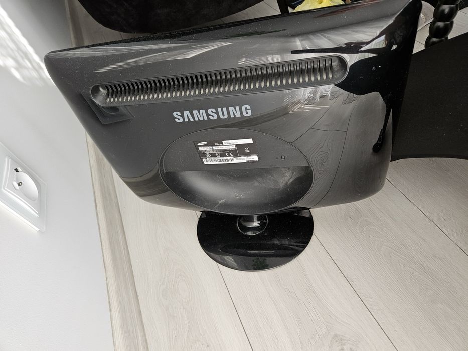 Monitor do komputera samsung