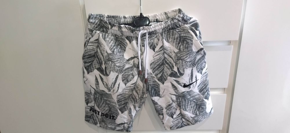 Spodenki krótkie męskie Nike M nowe