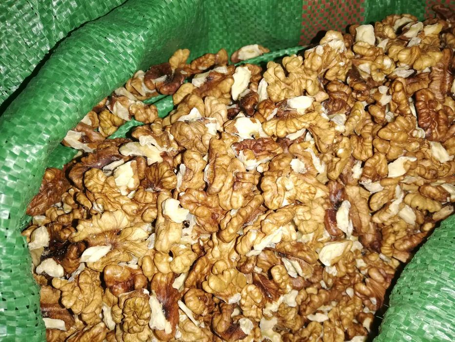 PROMOCJA-Orzechy włoskie łuskane, CIEMNE, do cukierni, na  olej