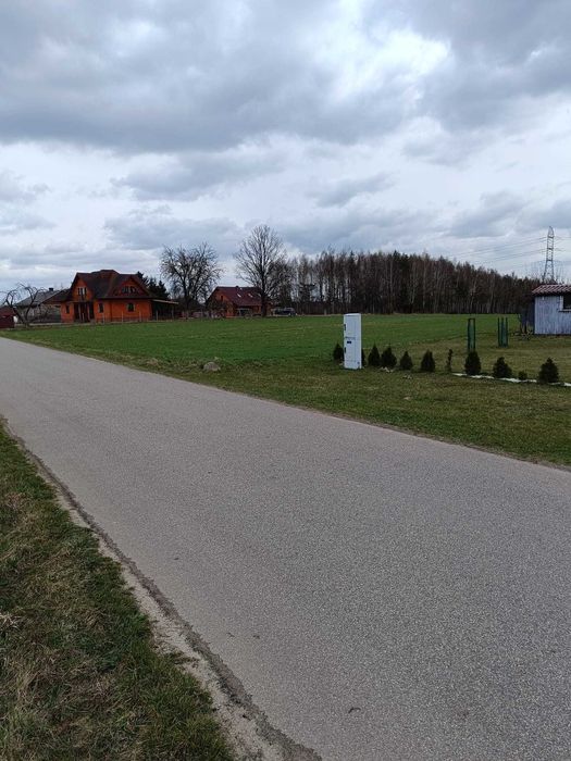Sprzedam działkę budowlaną 15 arów