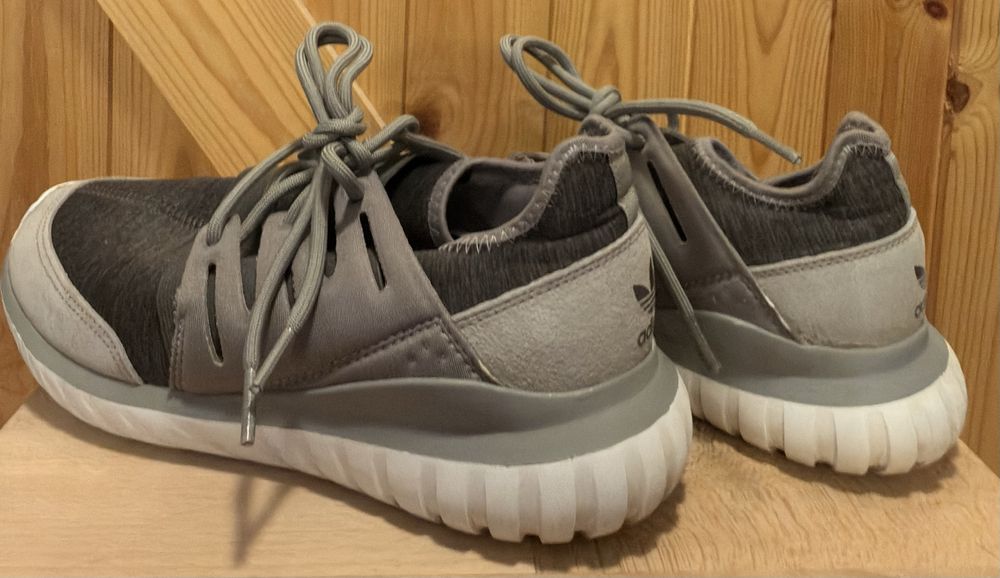 Adidas Tubular Radial  rozmiar 42