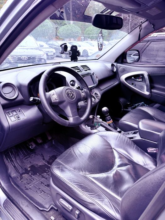 Продам Тoyota RAV4 2006