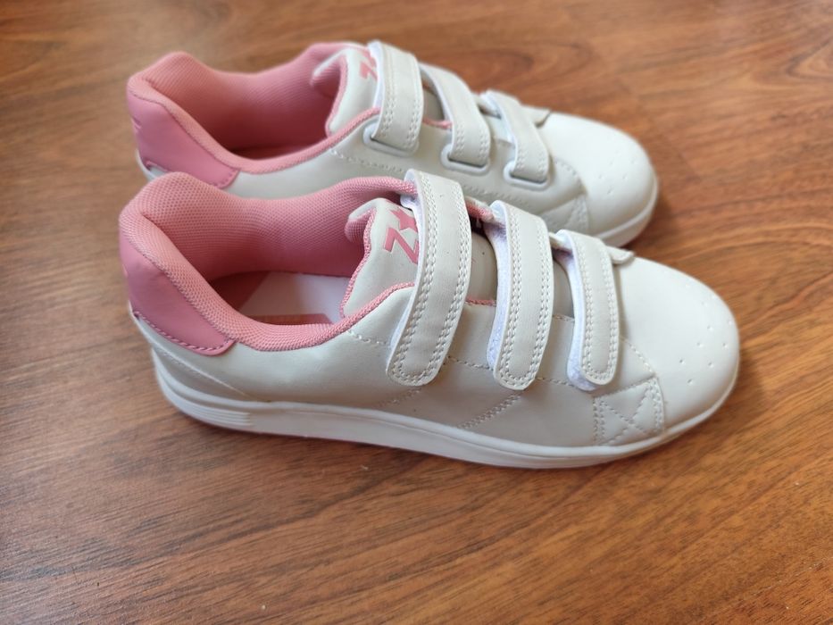 Sapatilhas novas Zippy 36