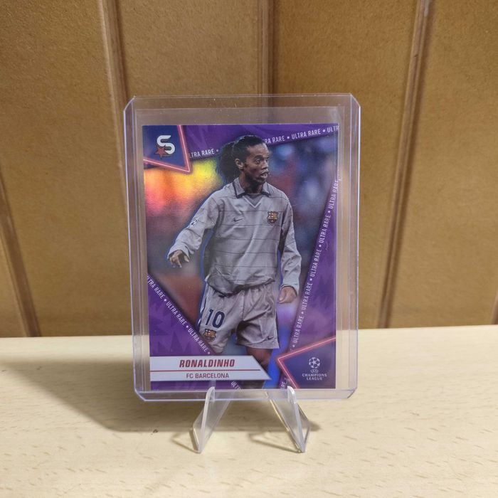 Carta Ronaldinho /99 Ultra Rare Topps Superstars BArcelona