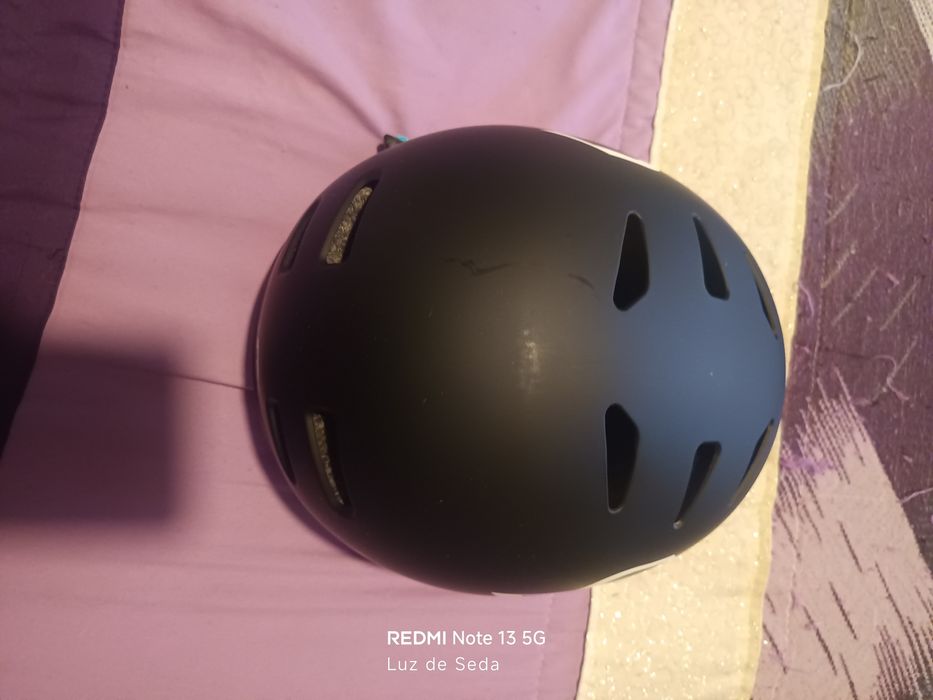 Capacete para quem anda de skate