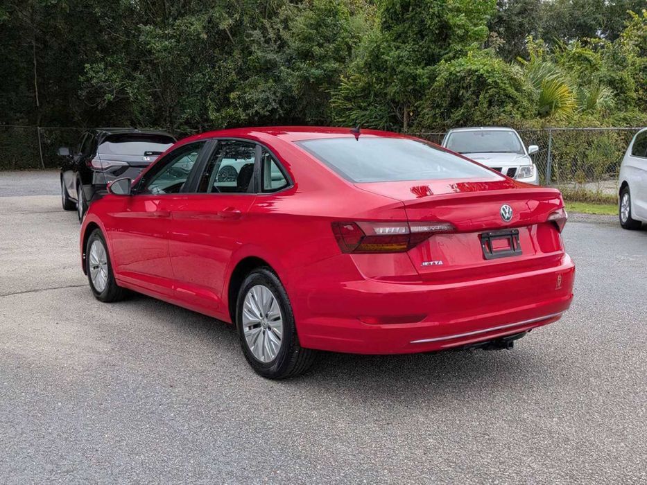 Volkswagen Jetta      2019