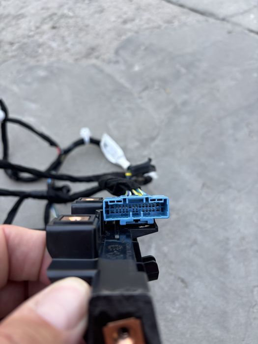 Проводка центральной консоли Tesla 3 22 год рест