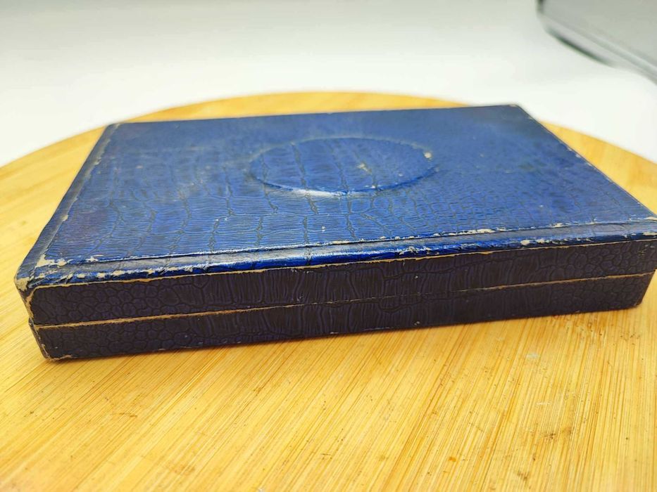 Art deco,zestaw do manicure w pudełku