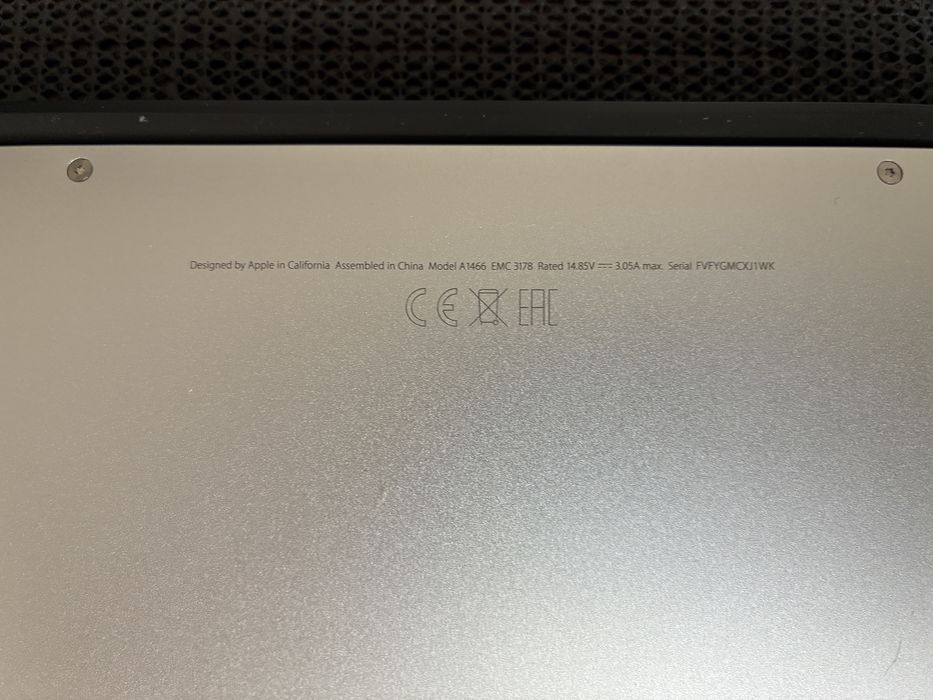 MacBook Air 2017 13 cali 8 GB i5 128 GB uzywany