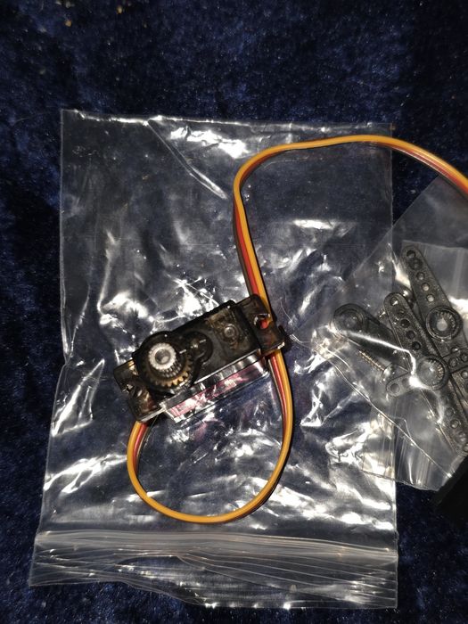 Micro Servos  rc novos