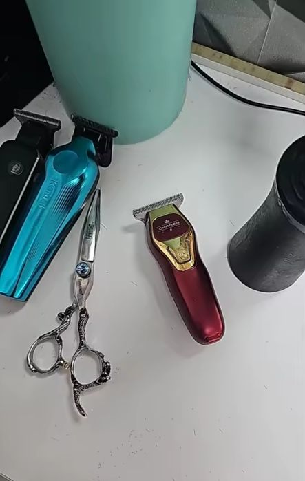 Машинка для стрижки триммер