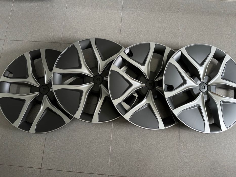 Tampões Jantes Arachnid 2.0 Tesla Model Y Juniper Novos