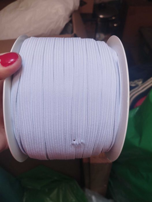 Rolos de elástico retrosaria