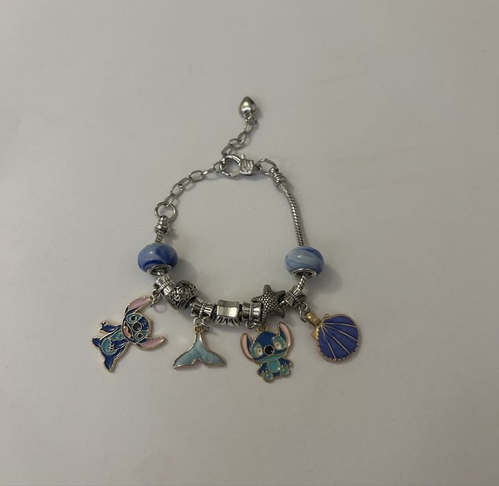 Bransoletka z charmsami „stich”