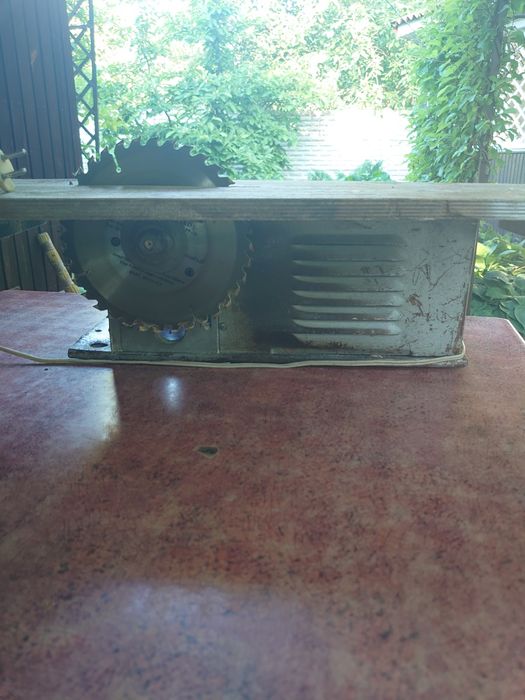 Станок деревообробний (Циркулярка)